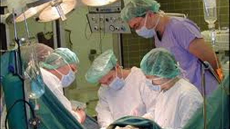 إحدى العمليات الجراحية