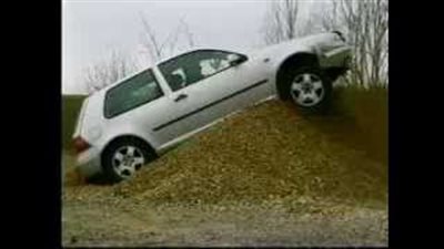 بالفيديو.. أغرب اختبار سيارات فولكس فاجن