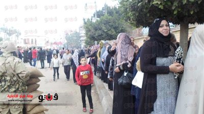 الناخبون بالدقهلية يشتكون بطء عمليات التصويت