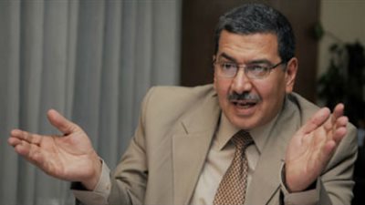 بدء التحقيق مع ممدوح الولي في «فساد الأهرام»