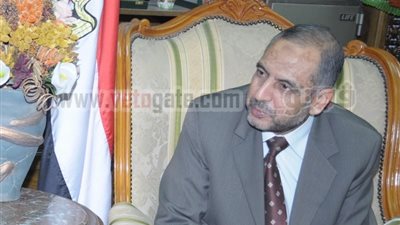 محافظ السويس يُطالب بزيادة كمية السولار بمحطات الوقود
