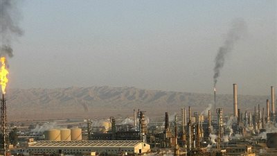 «داعش» يبحث عن مدير لإدارة مصافي النفط مقابل 140 ألف جنيه إسترليني