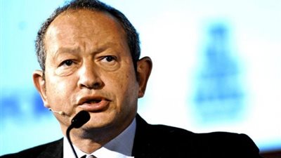 القصة الكاملة لأزمة آل ساويرس مع الحكومة.. العائلة تعود لمصر بعد انتهاء نزاعها مع الضرائب.. وعشرات المليارات تكبدتها البورصة المصرية منذ بداية الأزمة.. والتسوية تؤكد موقف 