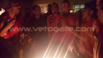 بالصور..بعثة المنتخب الأوليمبي تحتفل بعيد ميلاد بازوكا