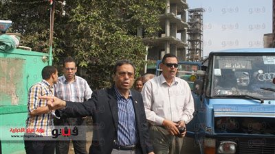 بالفيديو والصور.. محافظ «المنوفية» يحارب «غلاء المواصلات».. جولة داخل «المواقف».. تحديد 