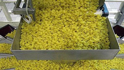 فتح المظاريف الفنية لمناقصة توريد المكرونة لـ