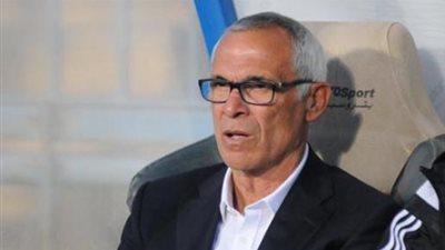 «كوبر» يستدعي حارس بتروجيت للمنتخب