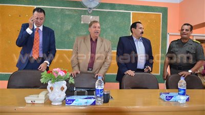 محافظ الإسماعيلية يتفقد استعدادات لجنة التل الكبير العامة