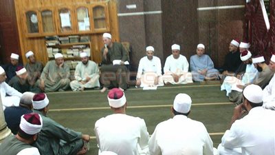 بالصور.. «أوقاف الإبراهيمية» تناقش ضوابط الاعتكاف
