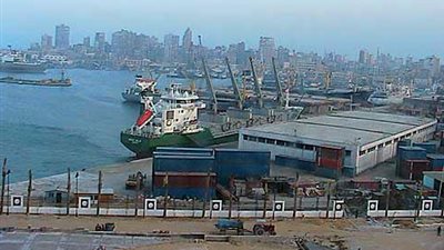 ميناء الإسكندرية يستقبل 140 ألف طن قمح