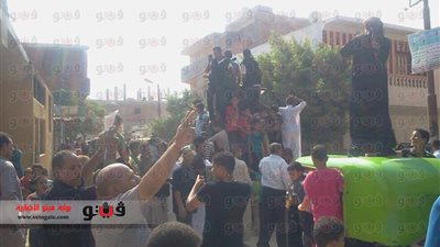 قرية أبو خليفة تنتفض لنصرة الجيش في مواجهة مسيرات إرهابيي المعزول