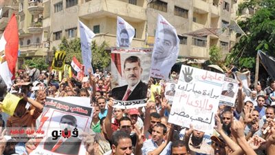 الإخوان يعطلون حركة المرور بكورنيش النيل بحلوان