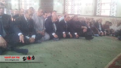 بالفيديو والصور.. وزير الداخلية يؤدي صلاة الجنازة على روح 