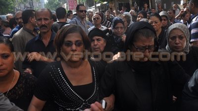 بالصور.. وصول وفد من شباب القوى الثورية إلى منزل «الحريري»