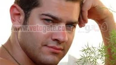 غياب درة وإياد نصار عن 