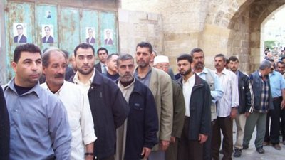 تكدس مروري بشوارع شبرا بسبب طوابير الاستفتاء