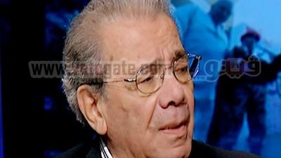 نبيل زكي: الإسلاميون سيخيروننا بين دستورهم وإعلانهم الدستوري