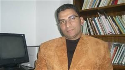 بشير عبد الفتاح: الانسداد السياسي يجعل فض الاعتصامات هي الحل