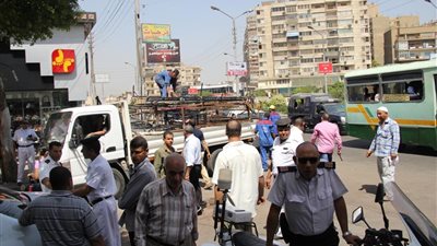 بالفيديو والصور.. حملة لإزالة الإشغالات بمحيط «الاتحادية»
