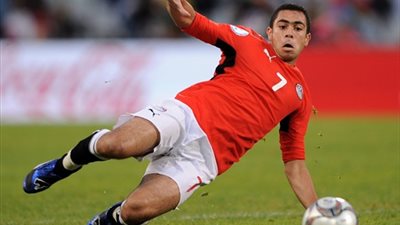 أحمد فتحى يتوجه لإنجلترا.. الثلاثاء