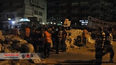 مؤيدو المعزول يشددون إجراءات التأمين بـ