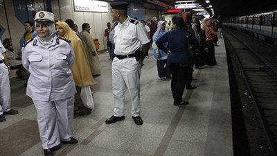 شرطة النقل تبحث خطة تأمين مترو الجيزة