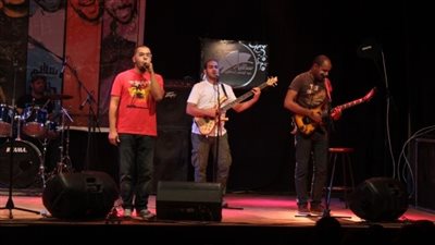 موسيقى الأندر جراوند تنتقد الواقع بشكل ساخر