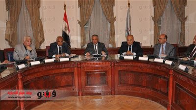 بالصور.. تفاصيل اجتماع مجلس إدارة مدارس المتفوقين.. 85 منحة مجانية للدراسة بالجامعات.. الاستعداد لقبول دفعة جديدة.. تخصيص حساب رقم 707070 لتلقي التبرعات.. واعتماد جدول امتحانات الثانوية للفائقين