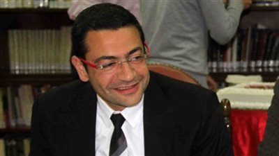 هشام العامري يؤازر لاعبي الأهلي قبل مواجهة دجلة