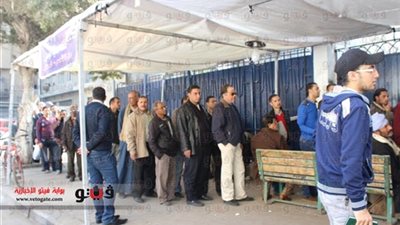 حالات إغماء بين المواطنين بسبب توافد الناخبين إلى لجان الاستفتاء