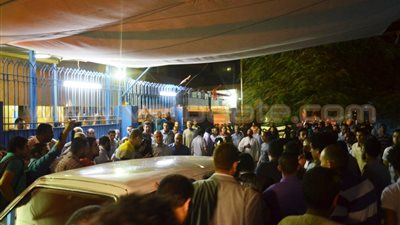 بالفيديو والصور.. خروج جثامين قيادات الإخوان الـ 9 من مشرحة زينهم