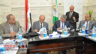 بالصور.. توقيع بروتوكول تعاون بين محافظة الجيزة و