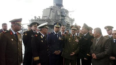 بالفيديو والصور.. «طرطوس» شرارة الحرب العالمية الثالثة.. تستضيف 100 ألف روسي ومعدات وطائرات..قلق أمريكى من التحركات العسكرية الروسية.. اتفاق 2008 بين موسكو ودمشق على توسيع الميناء لاستقبال س