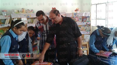 بالصور.. الحديثة للأقباط الإنجيليين توزع مستلزمات الدراسة على طلاب الإسماعيلية