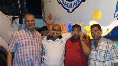 بالصور.. ضبط 20 طن ملابس مهربة داخل «تنك» بترول ببورسعيد