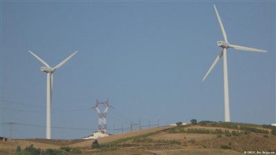 تونس تسعى لإنتاج ثلث احتياجاتها من الطاقة البديلة