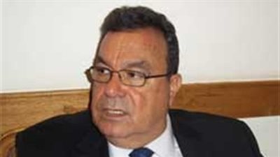 اتحاد الصناعات: 12 مليار جنيه أدوية مهربة من الخارج