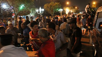 بالصور.. حملة لإزالة الإشغالات بشارع النزهة بمصر الجديدة