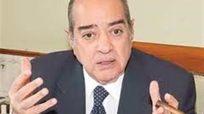 «مبارك» يدعو المواطنين للتصويت بنعم للدستور