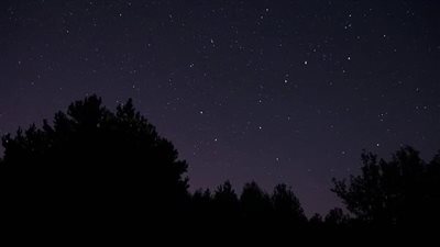 البحوث الفلكية: زحل يضيء سماء ليل الغد