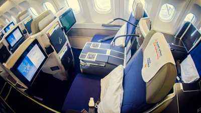 9 خدمات ترفيهية لركاب الدرجة الأولى بالطائرات