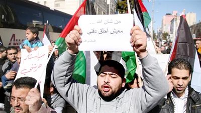 تقرير: ثلث شباب فلسطين عاطل عن العمل