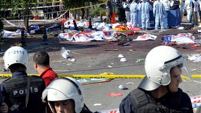 بالفيديو والصور.. الدماء تغرق شوارع تركيا في «شهر الإرهاب».. أنقرة تفتتح سلسلة التفجيرات بـ37 قتيلًا.. حادث إطلاق نار وتفجيران في جمعة الخوف.. وكارثة إسطنبول الأحدث