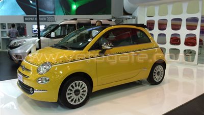 بالصور.. إقبال كبير على «فيات 500X» في معرض «أوتوماك فورميلا»