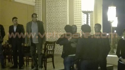 بالصور.. بدء عزاء شقيق صلاح عبد الله بمسجد الشرطة