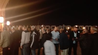 بالفيديو.. أشرف زكي وأحمد بدير يصلان عزاء شقيق صلاح عبد الله