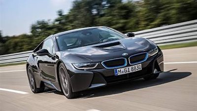 جمارك «بي إم دبليو i8» وارد اﻹمارات