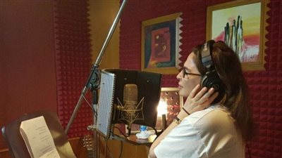 «إليسا» تنتهي من تسجيل أولى أغاني ألبومها الجديد