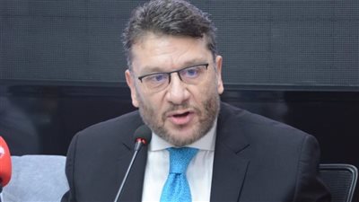 نائب وزير المالية السابق: رفع الفائدة البنكية أضر بالاقتصاد.. و«إفلاس مصر» مستبعد ( حوار )