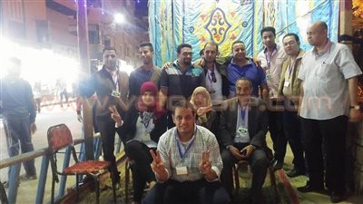 بالصور.. «المصريين الأحرار» يقيم معرضا خيريا بسوهاج